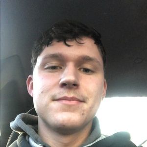 Meet your Posher, Levi